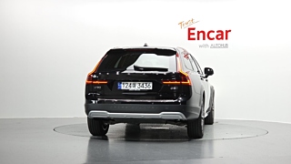 VOLVO V90 CROSS COUNTRY 2023
