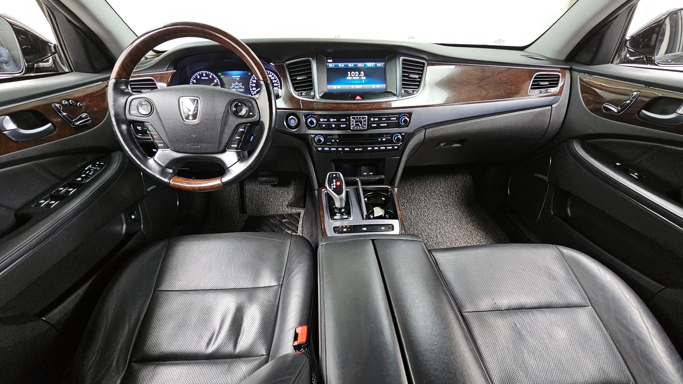 HYUNDAI EQUUS NEW 2013