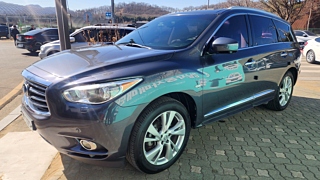 INFINITI JX35