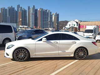 MERCEDES BENZ CLS-CLASS W218 2017