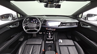 AUDI Q4 E-TRON F4 2022