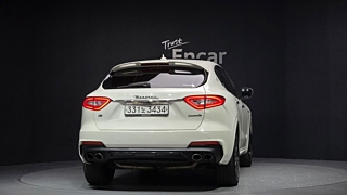 MASERATI LEVANTE 2019