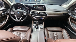 BMW 5-SERIES G30 2020