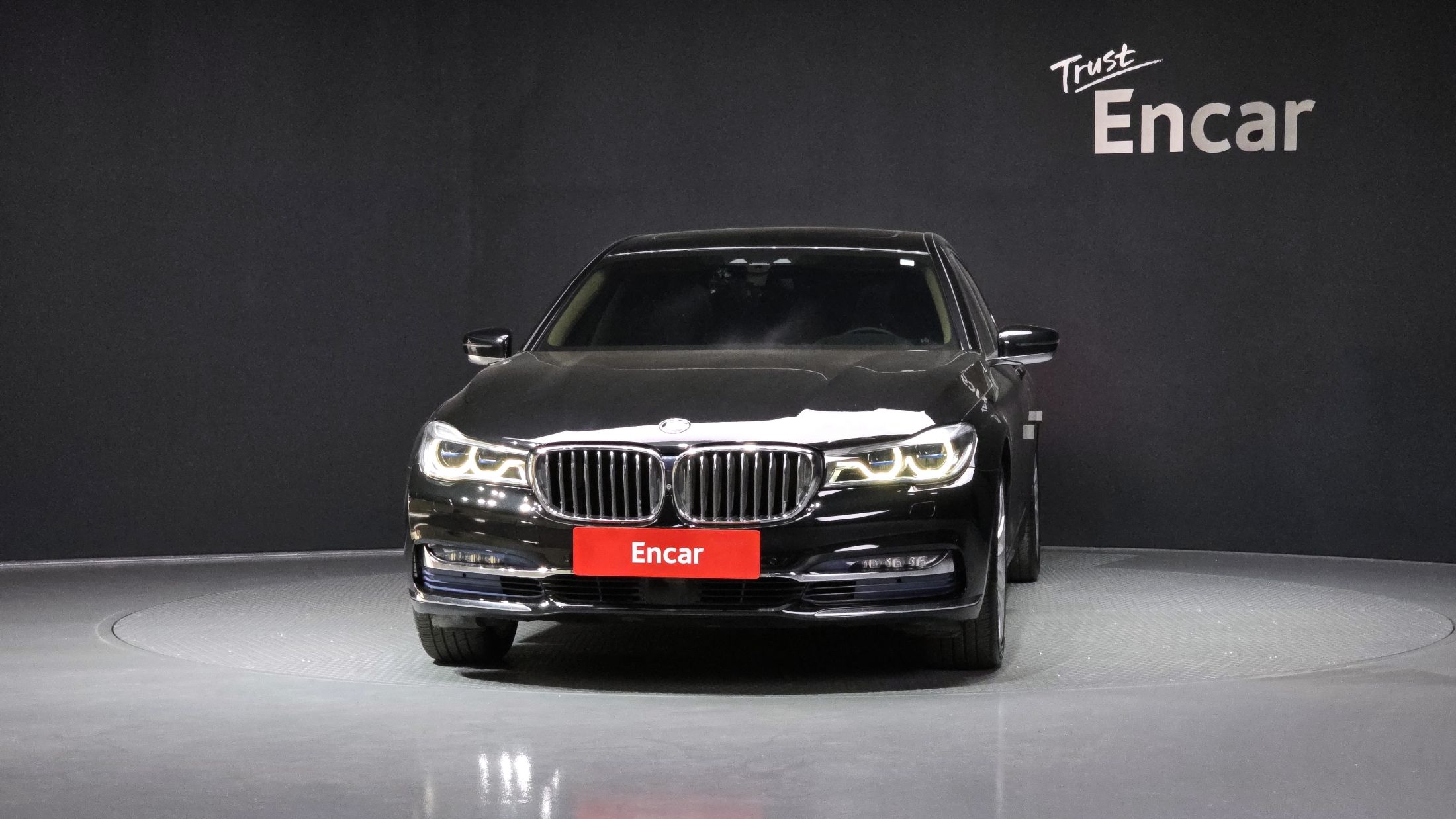 BMW 7-SERIES G11 2016