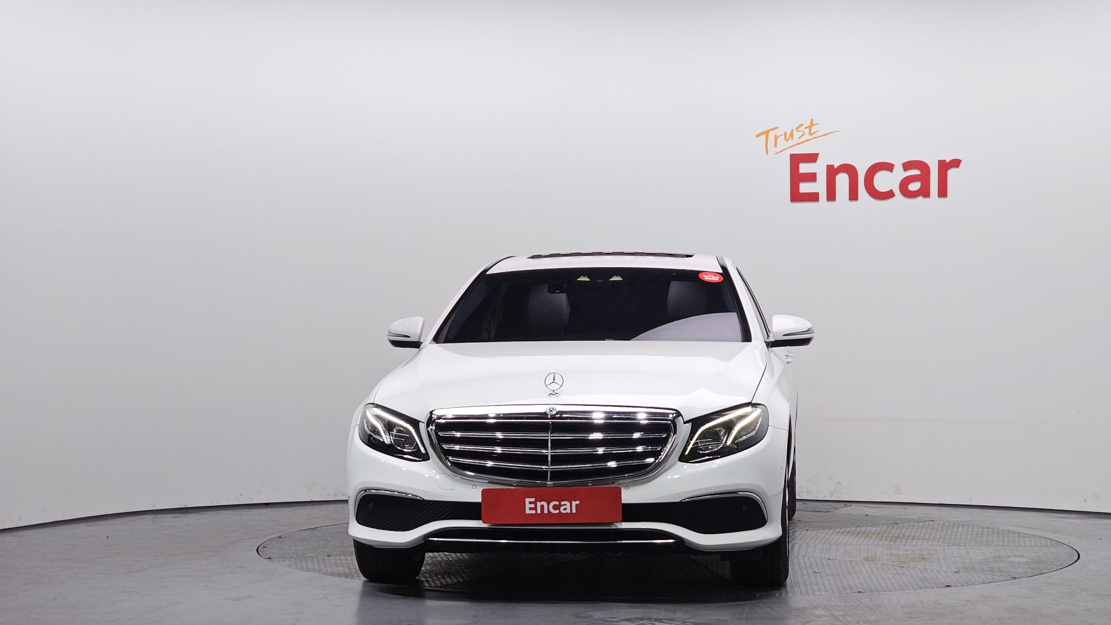 MERCEDES BENZ E-CLASS W213 2017