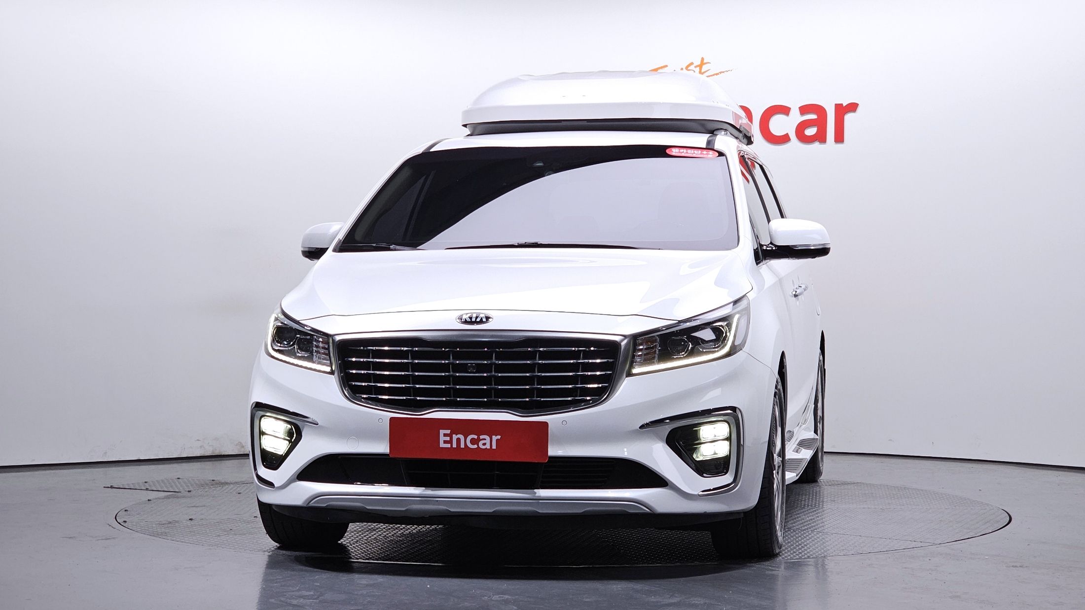 KIA CARNIVAL 2018