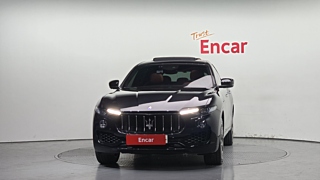 MASERATI LEVANTE 2017