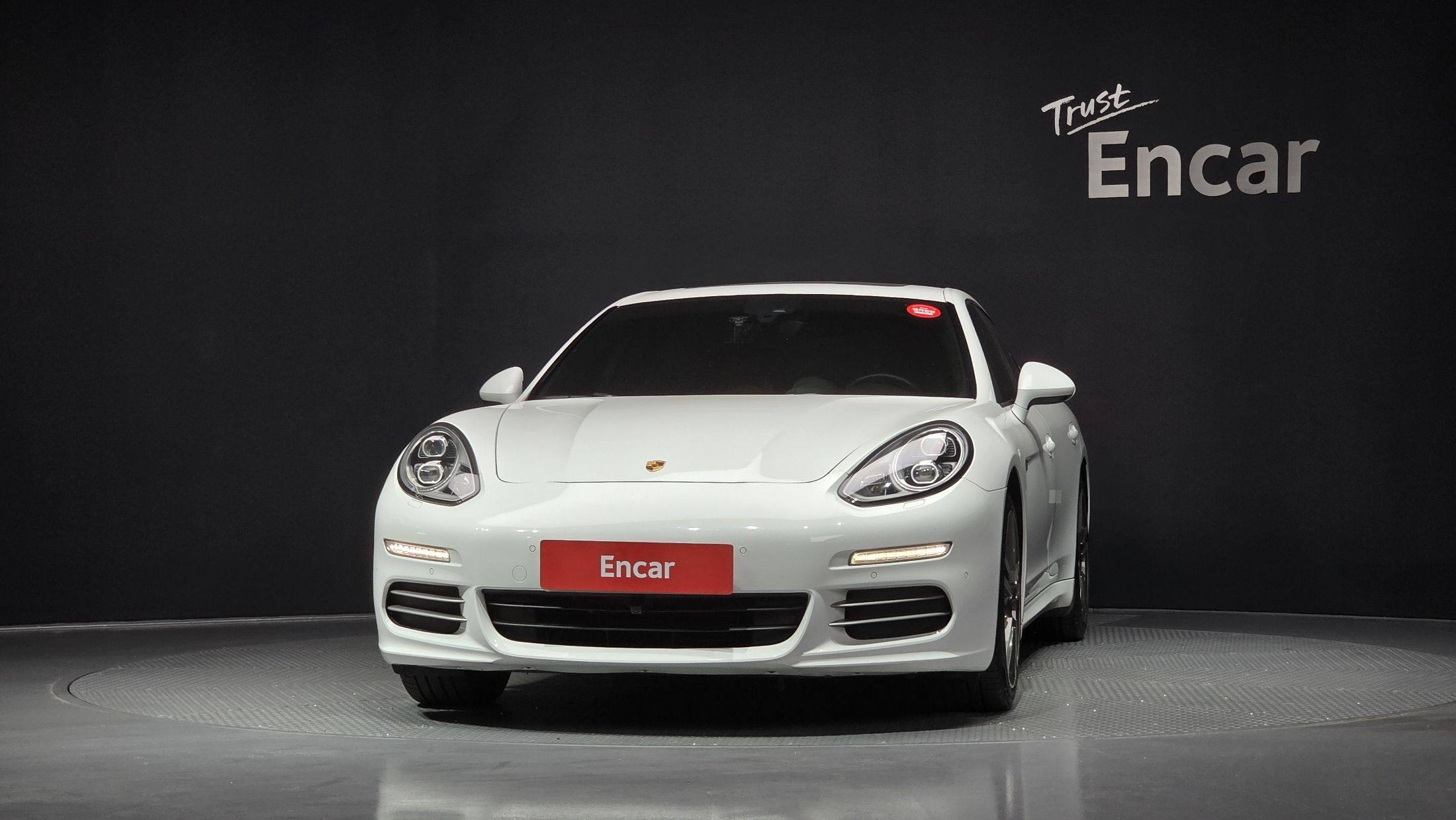 PORSCHE PANAMERA 2016