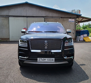 LINCOLN NAVIGATOR 2019