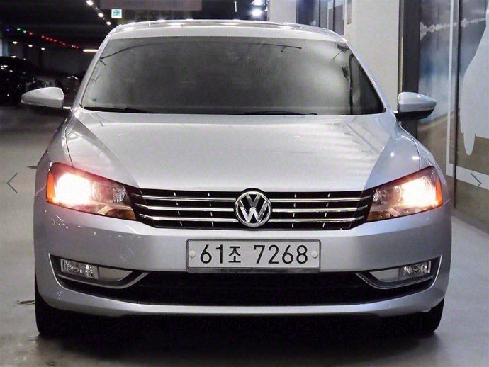 VOLKSWAGEN PASSAT 2013