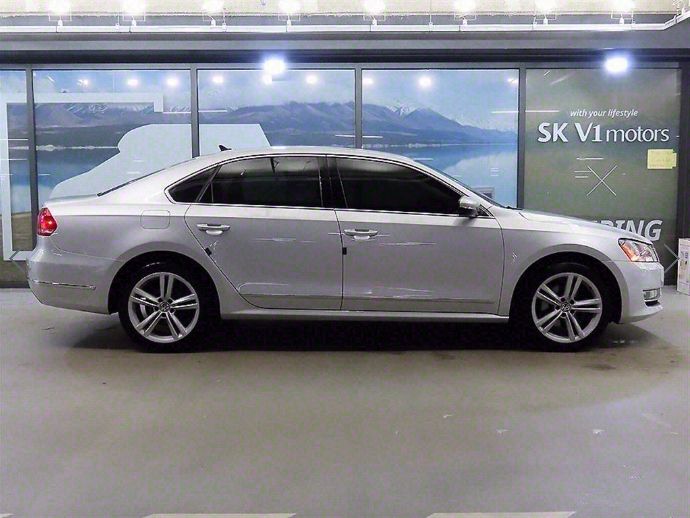 VOLKSWAGEN PASSAT 2013
