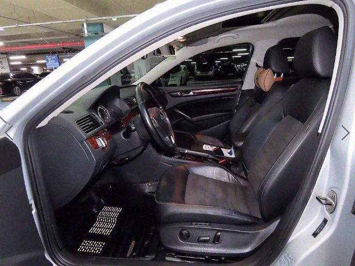 VOLKSWAGEN PASSAT 2013
