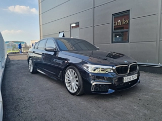 BMW 5-SERIES G30 2019