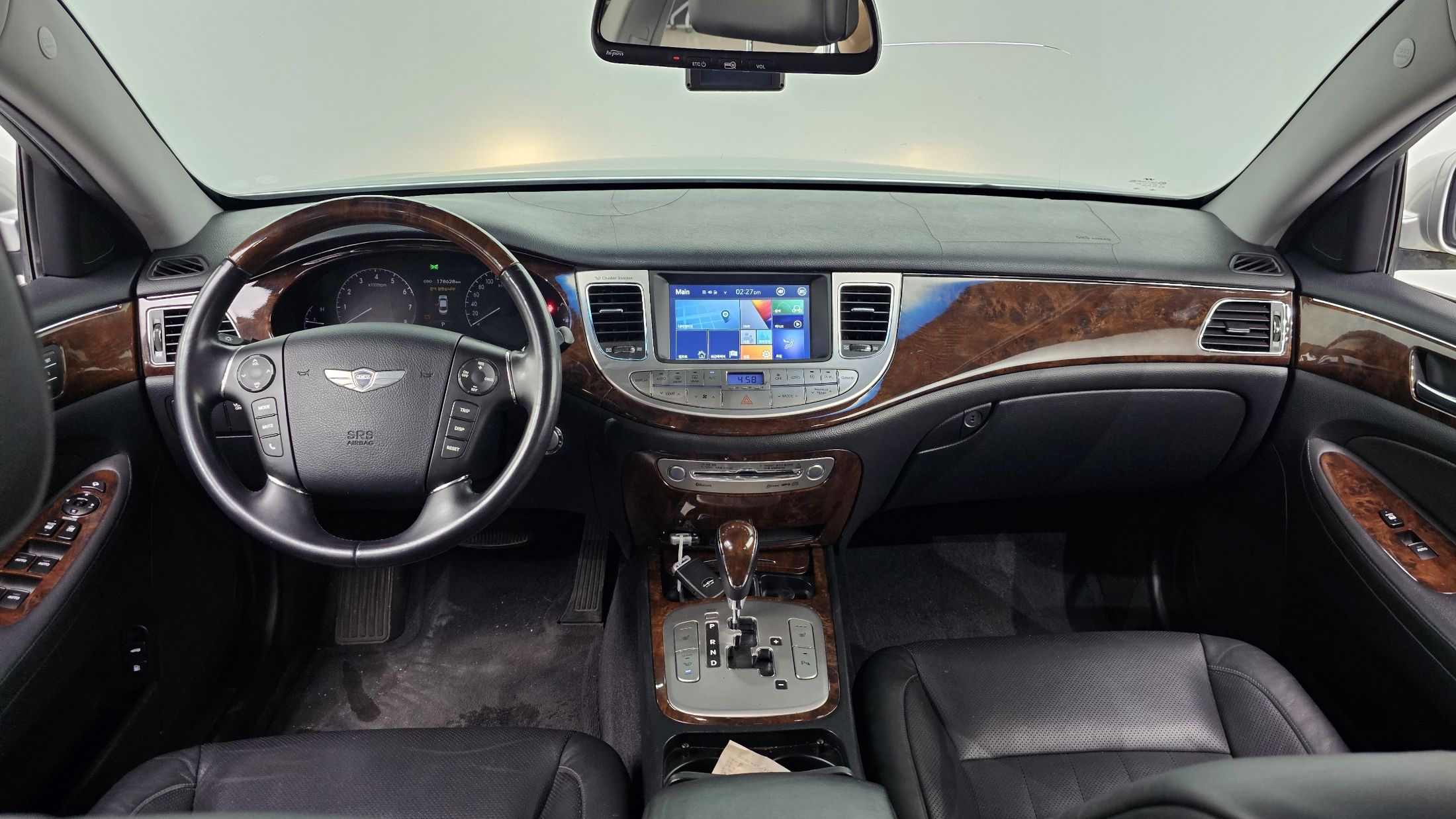 HYUNDAI GENESIS 2009
