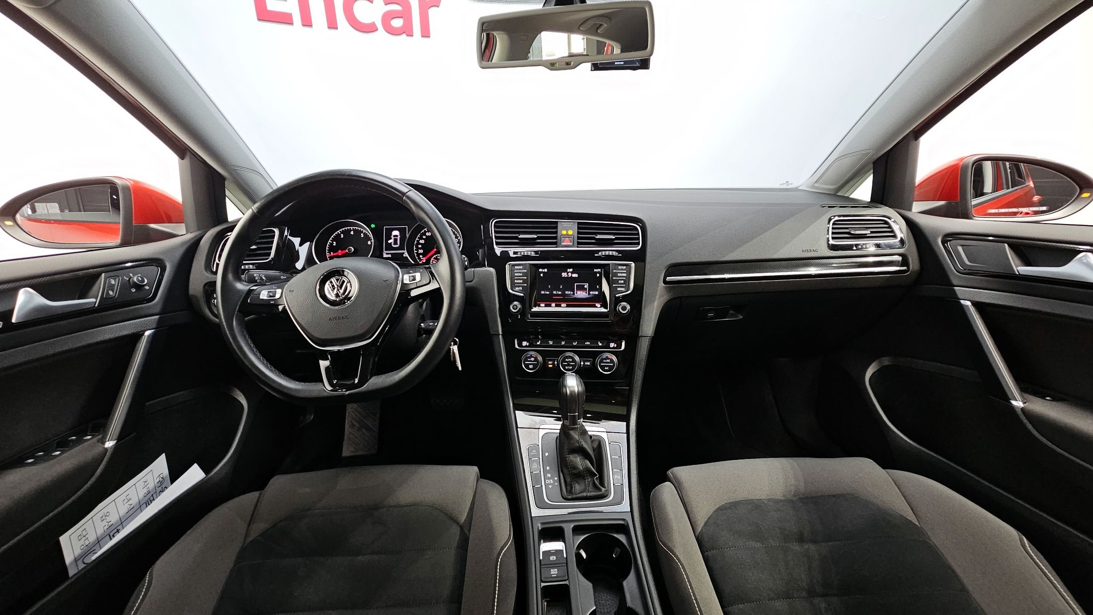 VOLKSWAGEN GOLF 2014