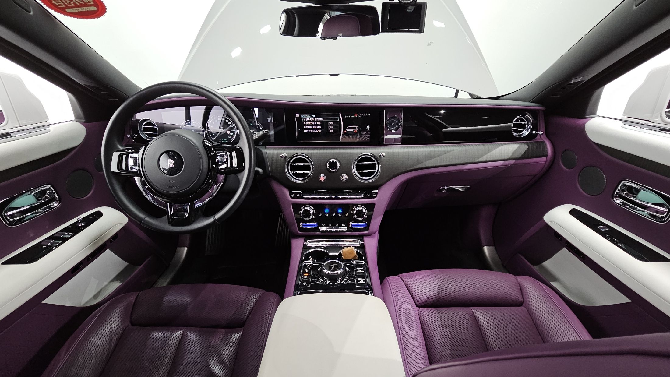 ROLLS ROYCE GHOST 2021