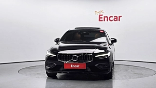 VOLVO S60 2023