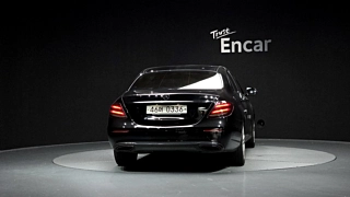 MERCEDES BENZ E-CLASS W213 2016