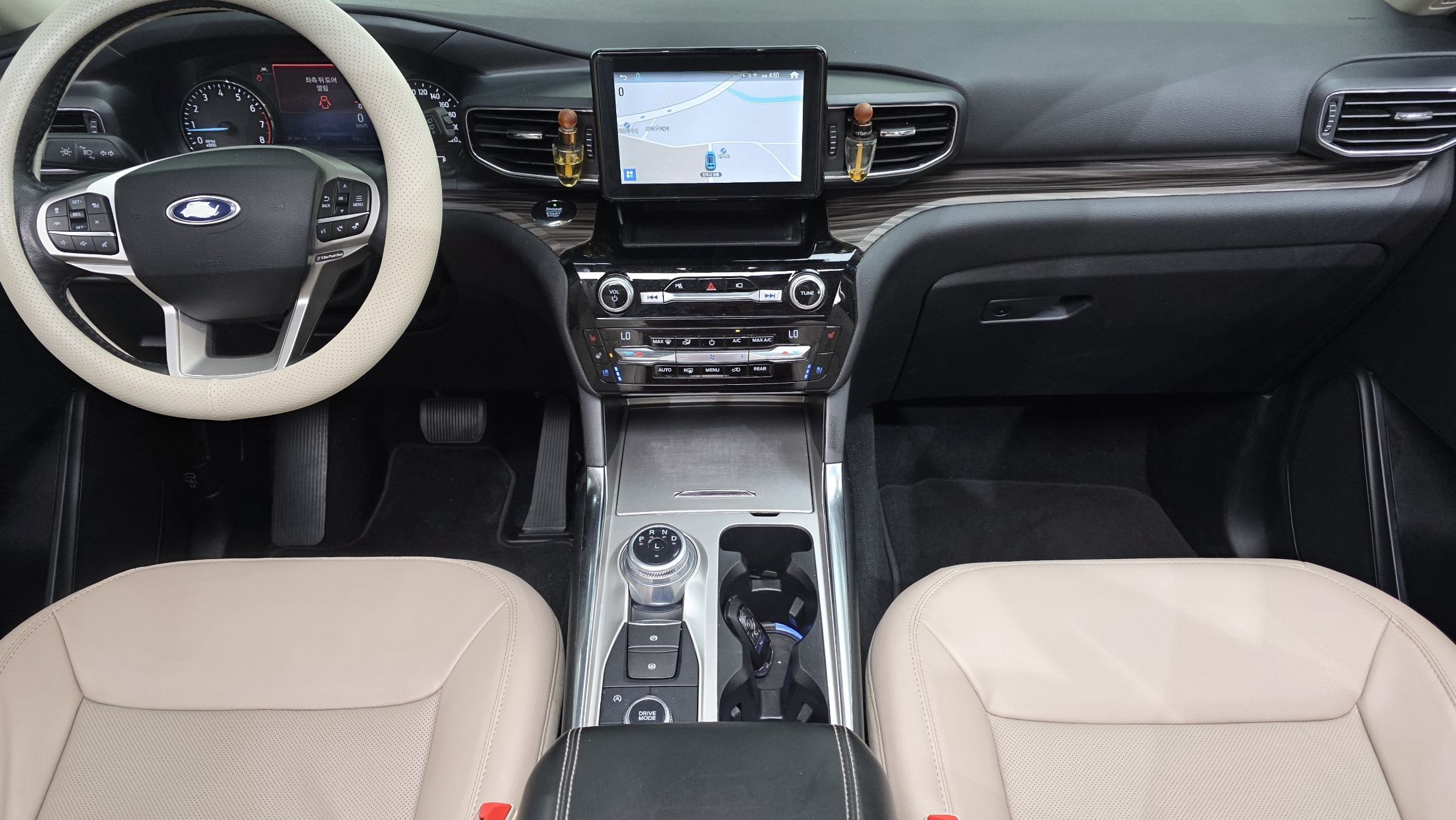 FORD EXPLORER 2021