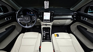 VOLVO XC40  B4  &#51 2023
