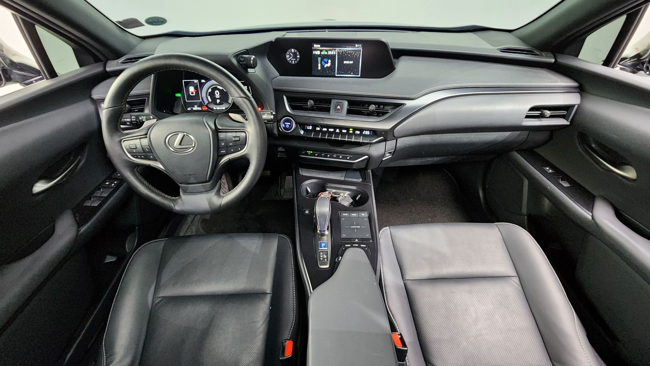 LEXUS UX300E 2022