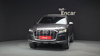 AUDI Q7 4M 2023