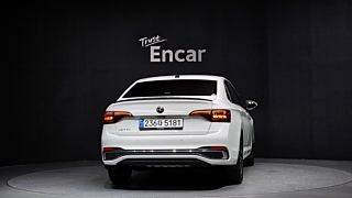 VOLKSWAGEN JETTA 2024