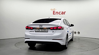 HYUNDAI AVANTE AD 2016