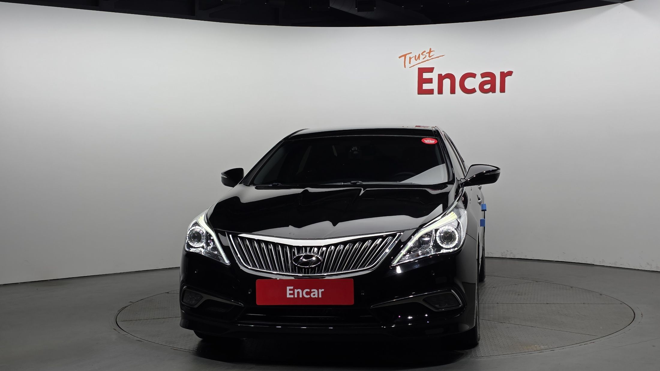 HYUNDAI GRANDEUR HG 2015