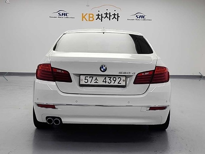 BMW 5-SERIES F10 2014