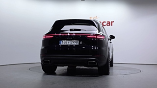PORSCHE CAYENNE PO536 2022