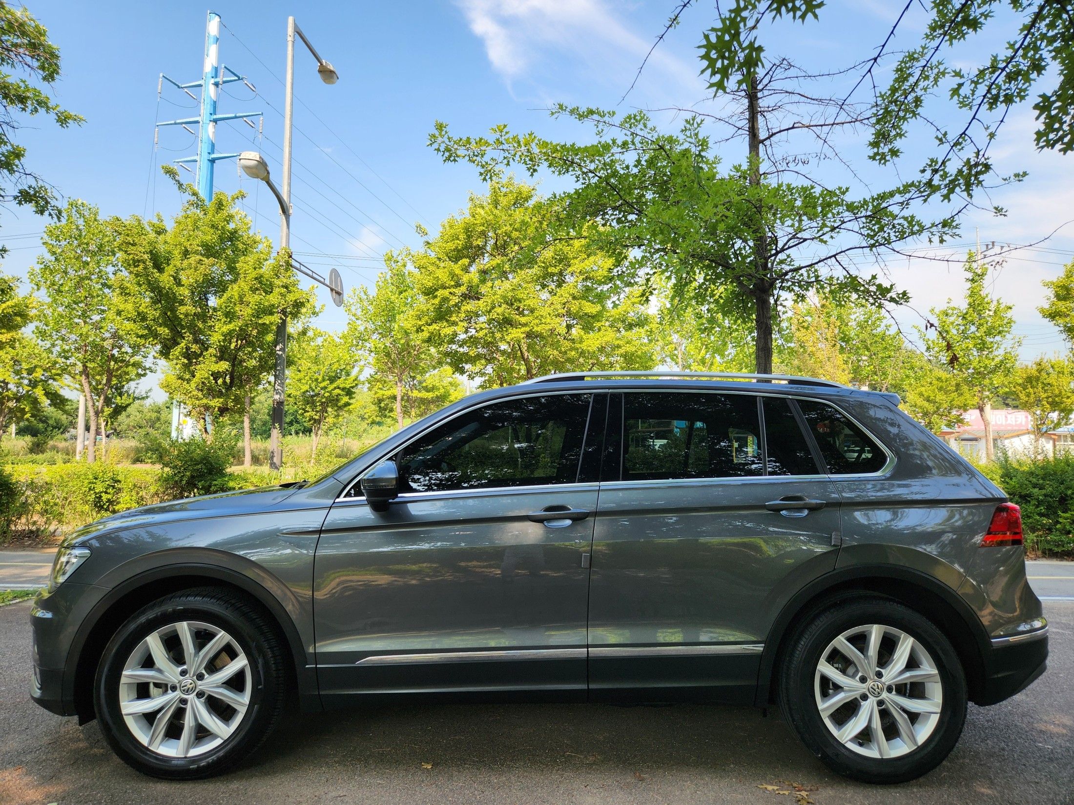 VOLKSWAGEN TIGUAN 2020