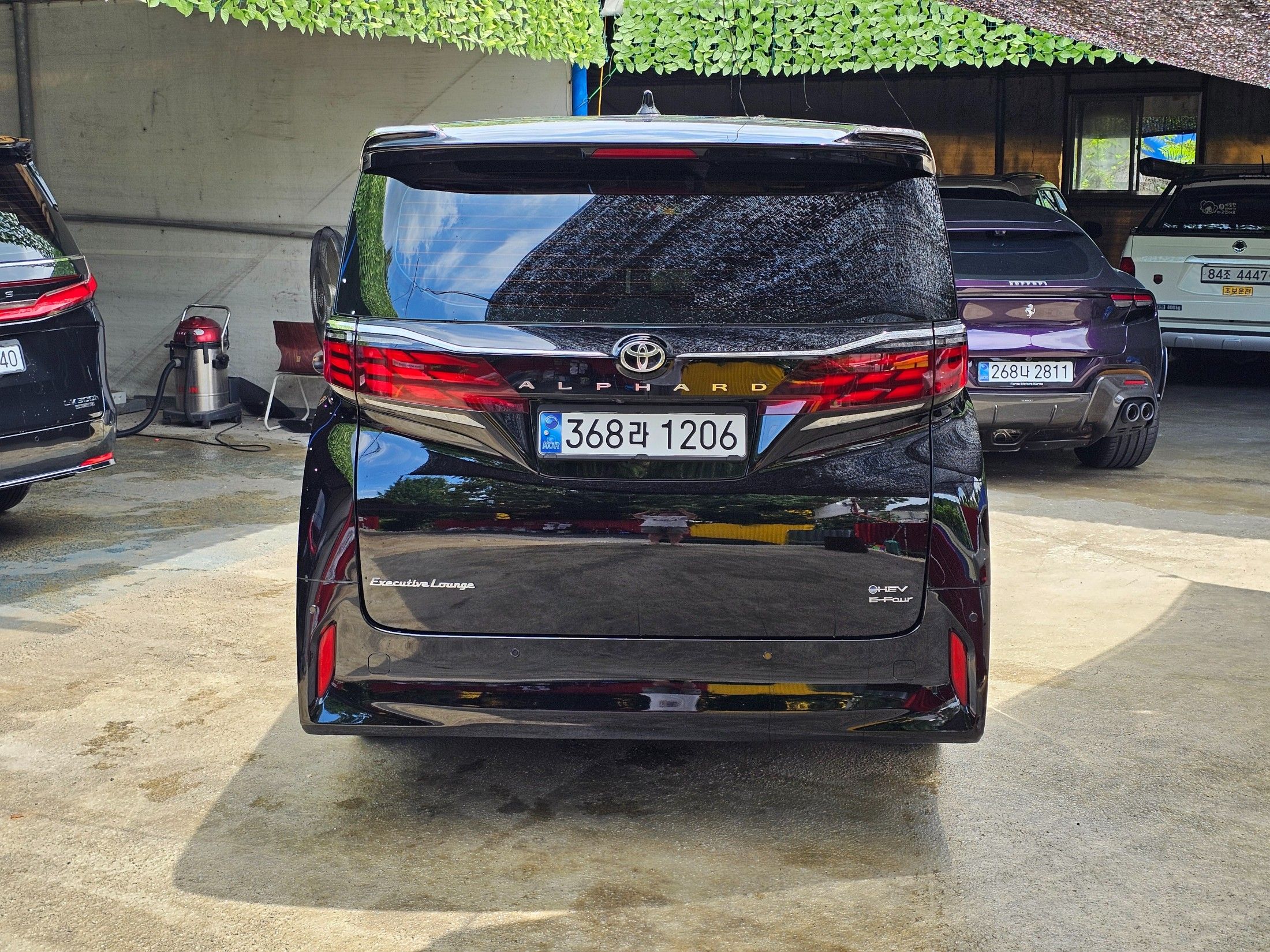 TOYOTA ALPHARD 2024