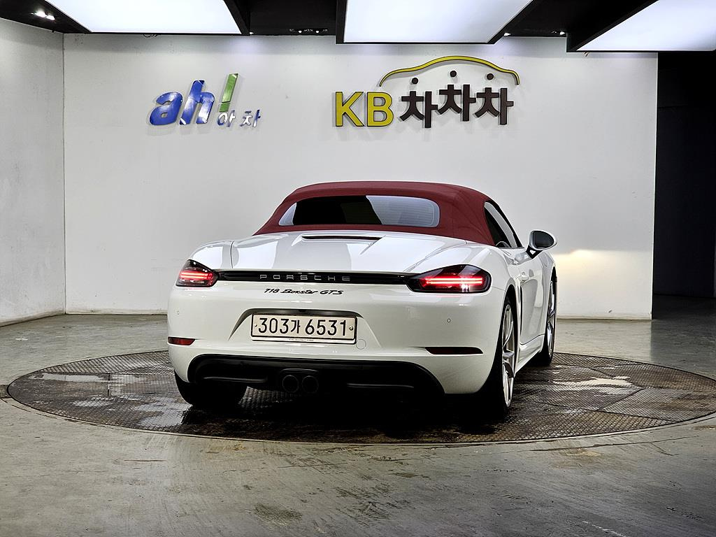 PORSCHE 718 BOXSTER 2017