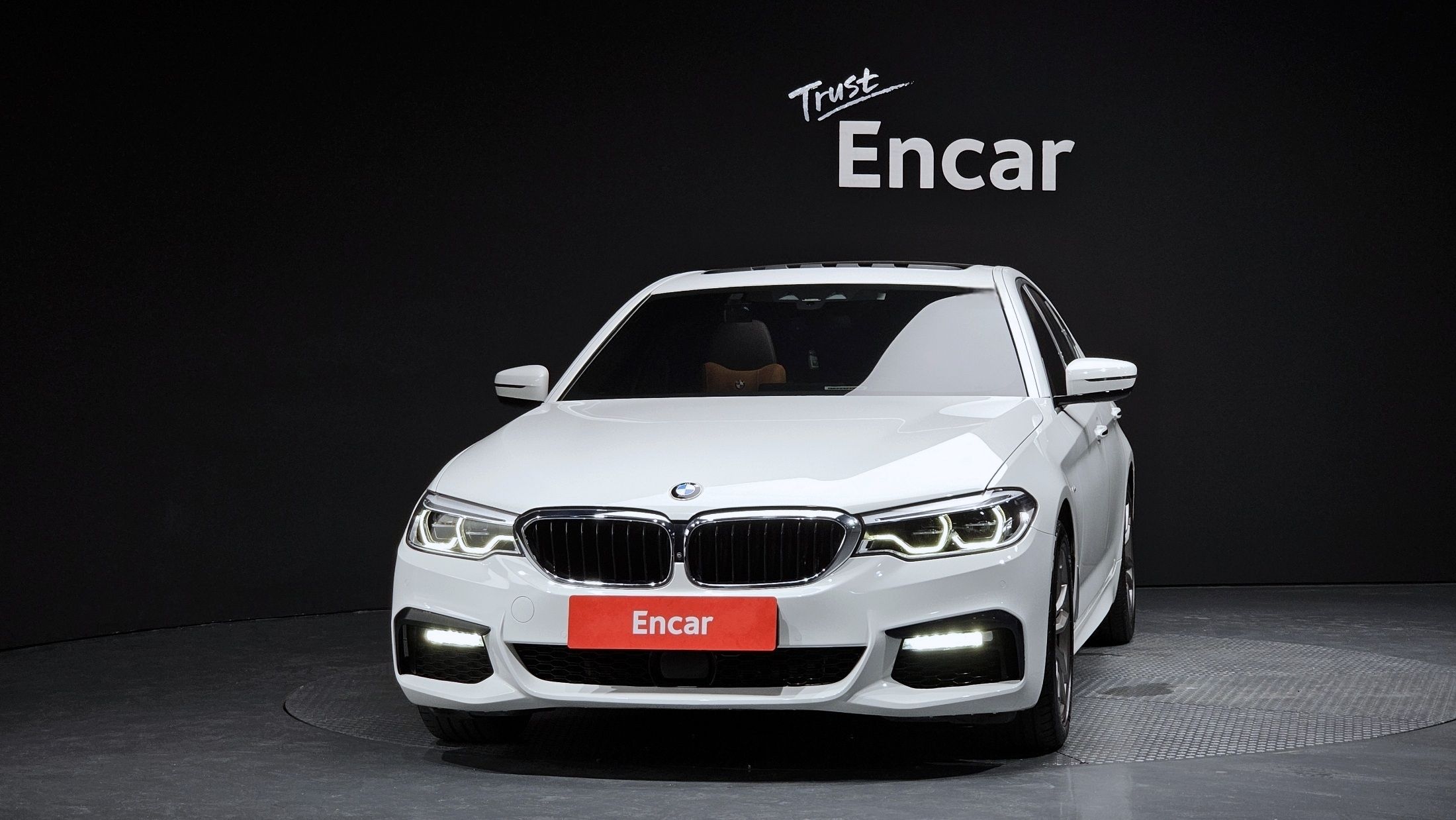 BMW 5-SERIES G30 2018