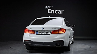 BMW 5-SERIES G30 2018