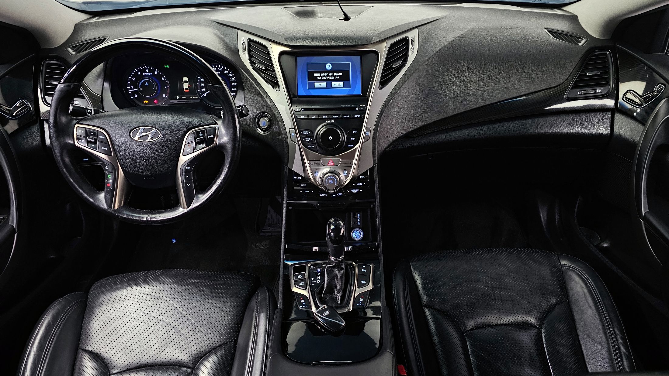 HYUNDAI GRANDEUR HG 2012
