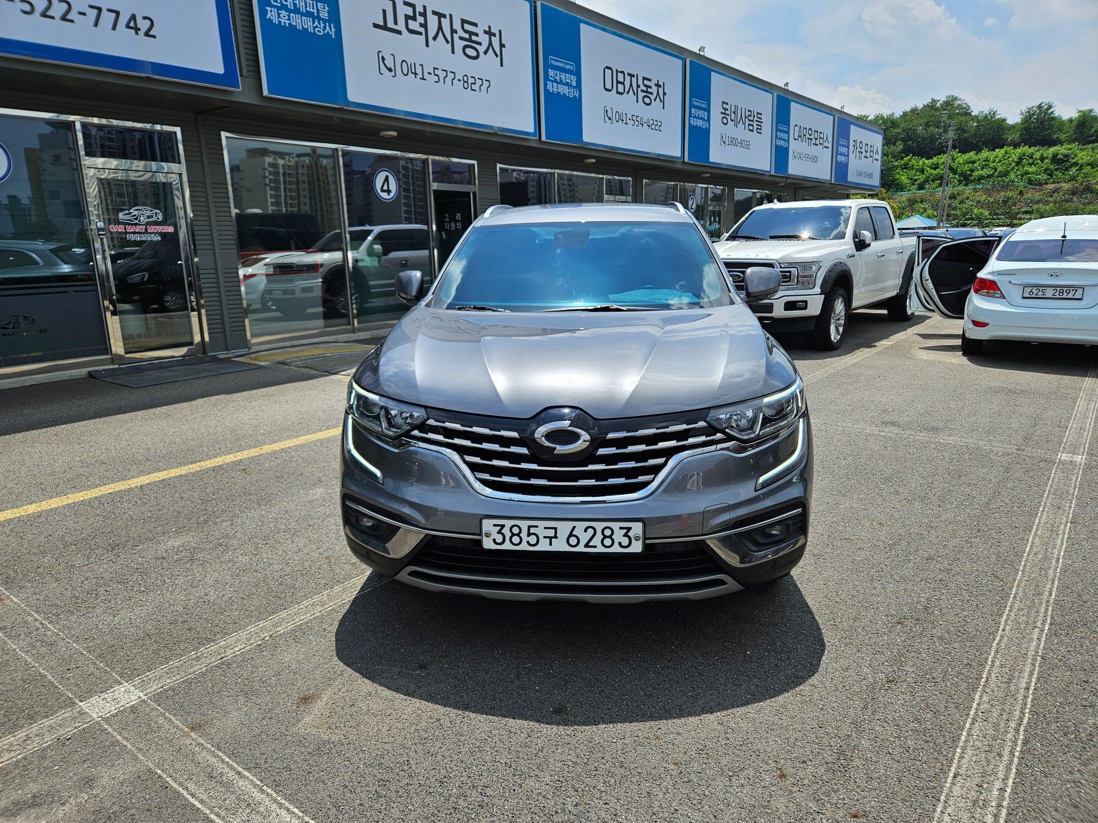 SAMSUNG QM6 2019