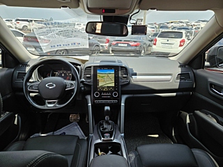 SAMSUNG QM6 2019