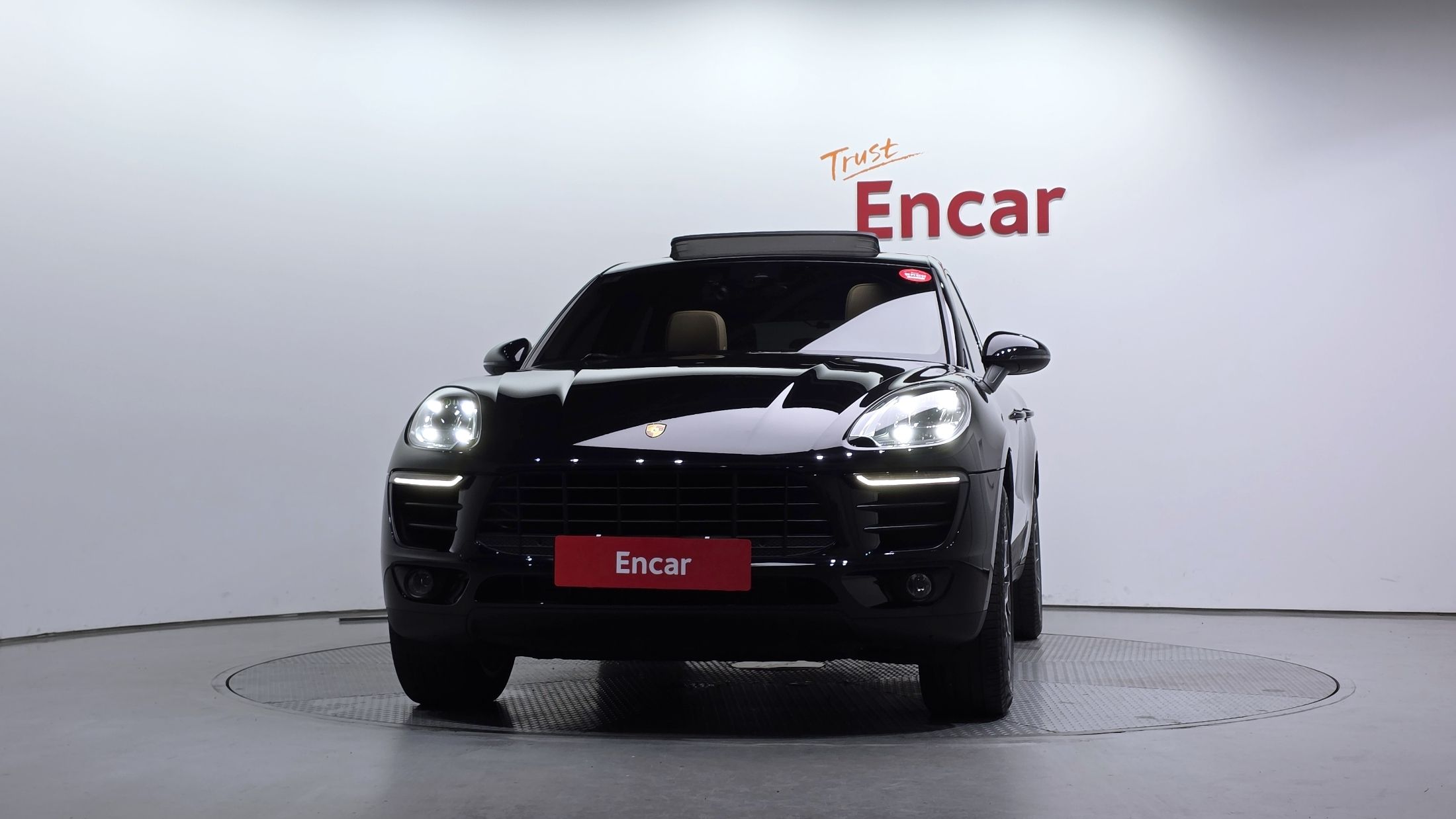 PORSCHE MACAN 2018