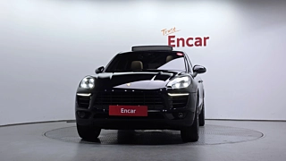 PORSCHE MACAN 2018