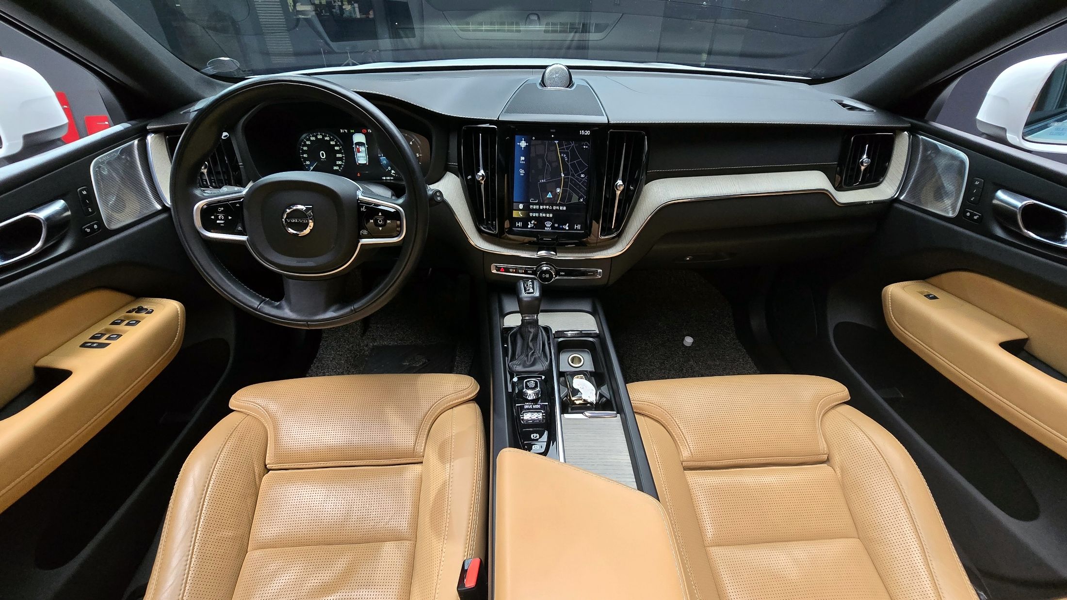 VOLVO XC60 2020