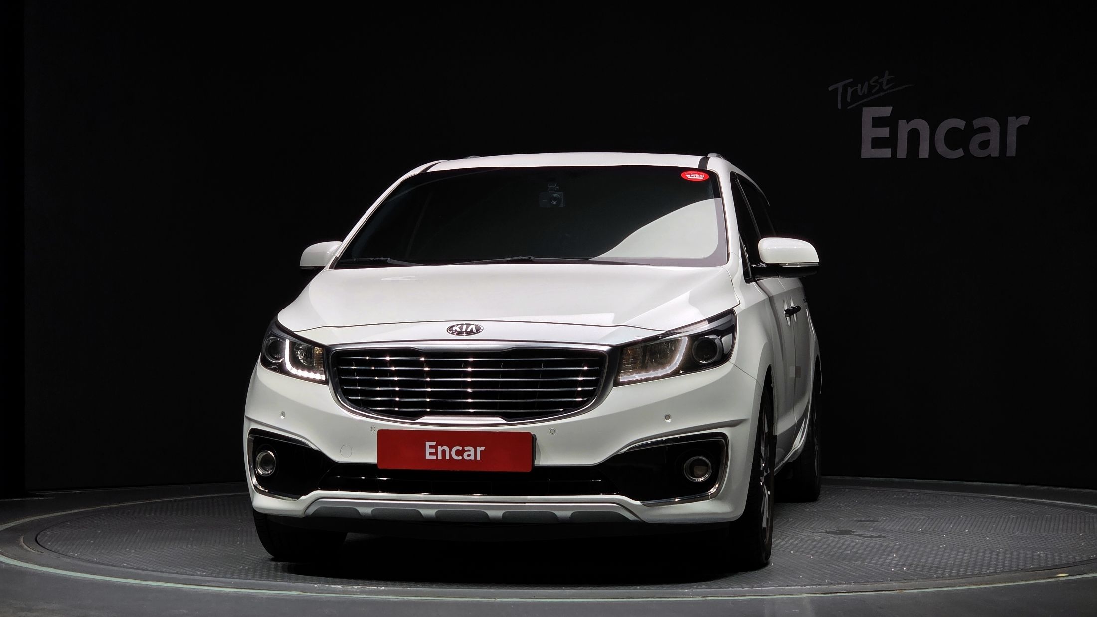 KIA CARNIVAL 2017