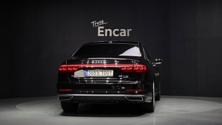 AUDI A8 D5 2021