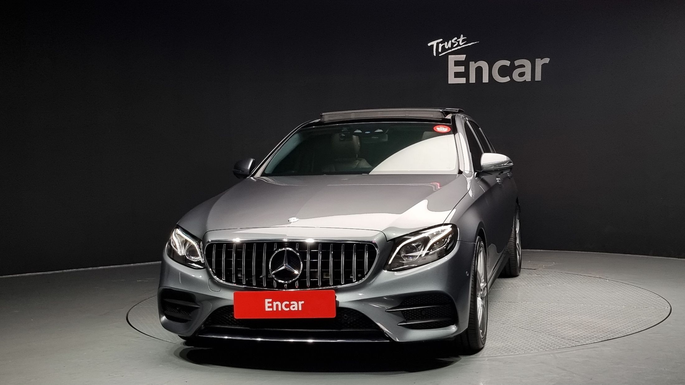 MERCEDES BENZ E-CLASS W213 2017