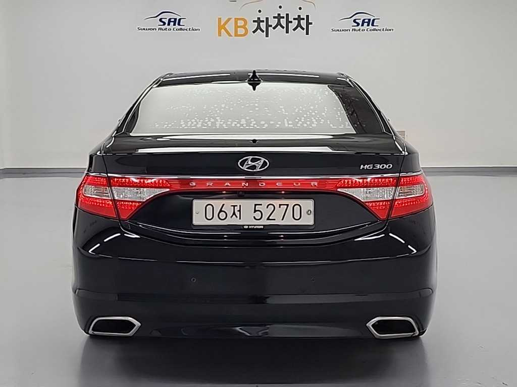 HYUNDAI GRANDEUR HG 2017