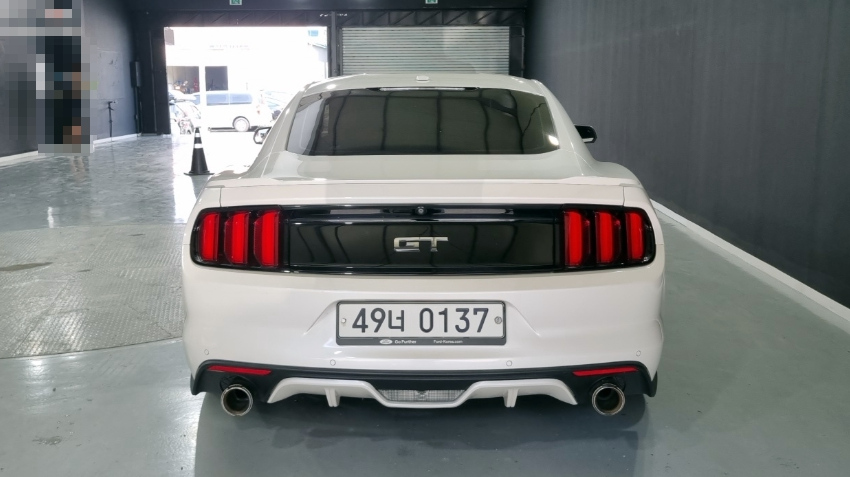 FORD MUSTANG 2017