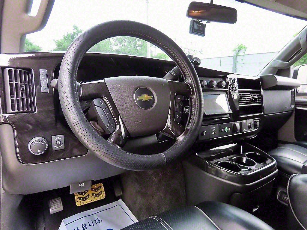 CHEVROLET EXPRESS VAN 2018