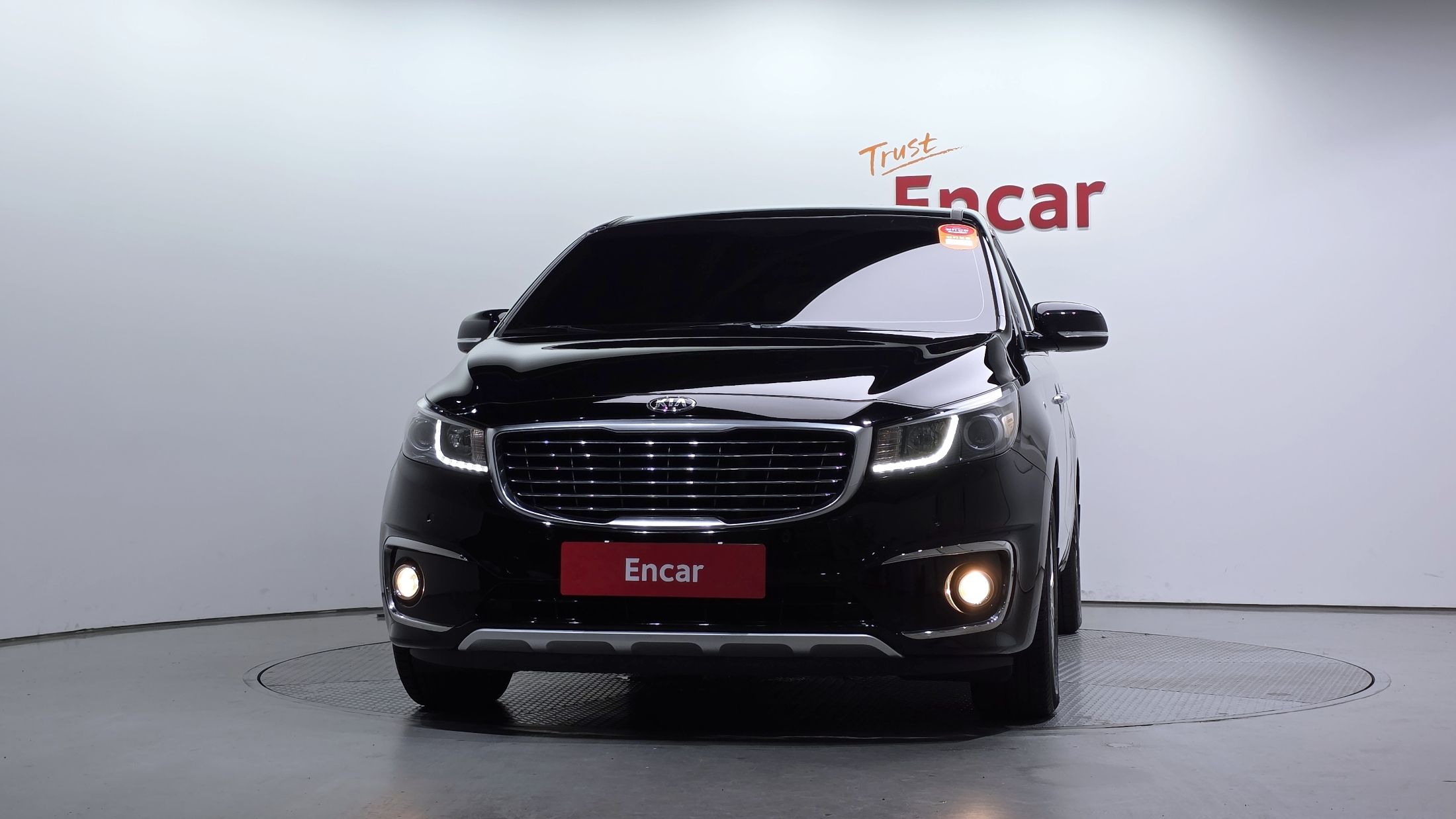 KIA CARNIVAL 2017