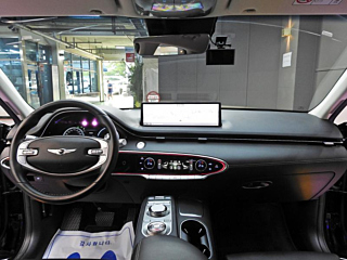 GENESIS GV70 2023